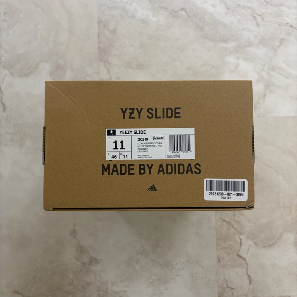 Yeezy Slides BOX ONLY